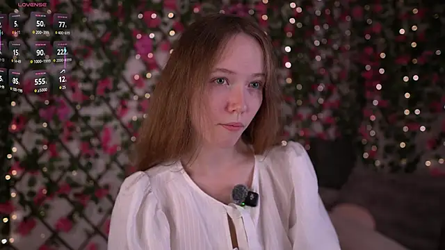 Snapshot of Petite_Polly chatting on 20, 2, 2026 Petite Polly online show from 20, 2, 2026