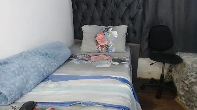 Lacey76 online show from 21, 11, 2025