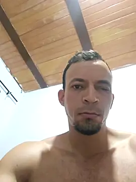 Snapshot of Racso100 chatting on 28, 11, 2025 Racso100 online show from 28, 11, 2025