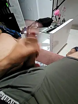 Snapshot of Racso100 chatting on 5, 12, 2025 Racso100 online show from 5, 12, 2025