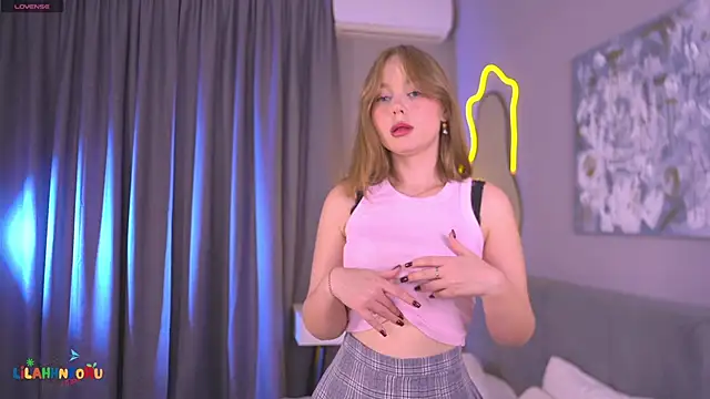 Snapshot of lorapalmerry chatting on 1, 12, 2025 lorapalmerry online show from 1, 12, 2025