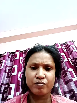 Snapshot of Megla879 chatting on 11, 10, 2025 Megla879 online show from 11, 10, 2025