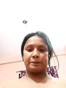 Snapshot of Megla879 chatting on 3, 11, 2025 Megla879 online show from 3, 11, 2025