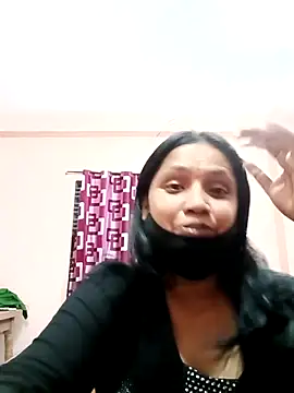 Snapshot of Megla879 chatting on 7, 11, 2025 Megla879 online show from 7, 11, 2025