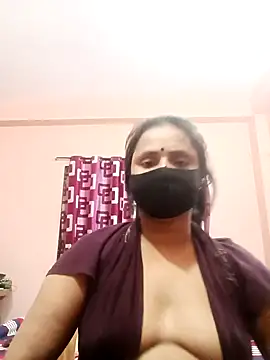 Snapshot of Megla879 chatting on 10, 11, 2025 Megla879 online show from 10, 11, 2025