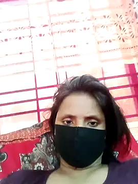 Snapshot of Megla879 chatting on 16, 11, 2025 Megla879 online show from 16, 11, 2025