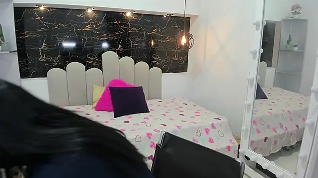 Snapshot of melissa_ssweet chatting on 11, 10, 2025 melissa ssweet online show from 11, 10, 2025