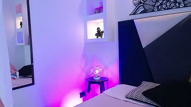 Emo Boy  online show from 2, 2, 2026