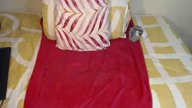 Snapshot of Tillah87 chatting on 30, 10, 2025 Tillah87 online show from 30, 10, 2025