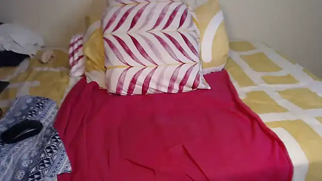 Snapshot of Tillah87 chatting on 8, 11, 2025 Tillah87 online show from 8, 11, 2025