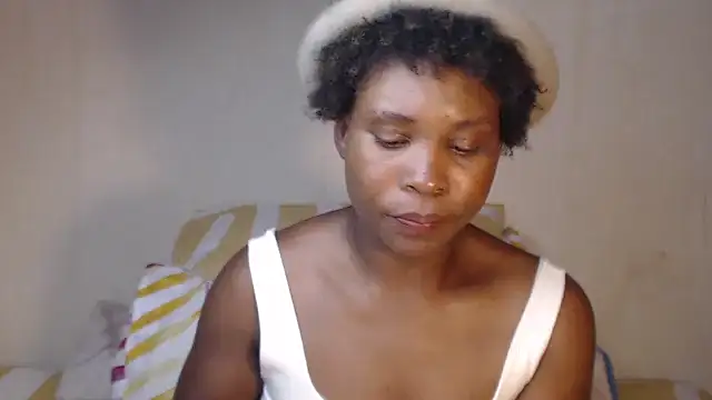 Snapshot of Tillah87 chatting on 20, 11, 2025 Tillah87 online show from 20, 11, 2025