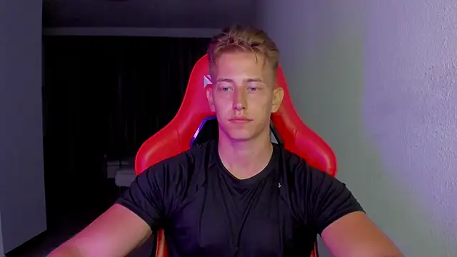 Snapshot of find0m_master chatting on 9, 11, 2025 find0m master online show from 9, 11, 2025