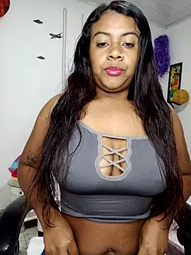 Snapshot of vannesitha25 chatting on 4, 12, 2025 vannesitha25 online show from 4, 12, 2025