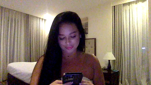 Fayronna online show from 6, 2, 2026