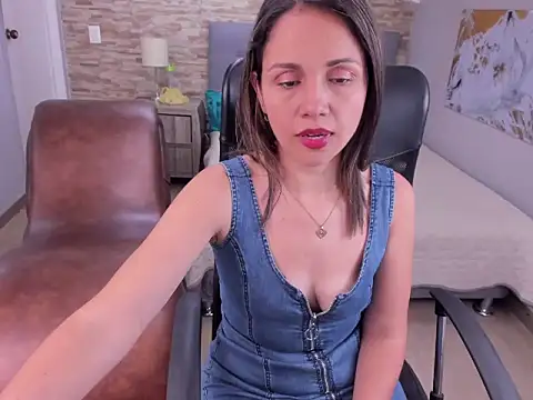 Tatis Corredor online show from 8, 11, 2025