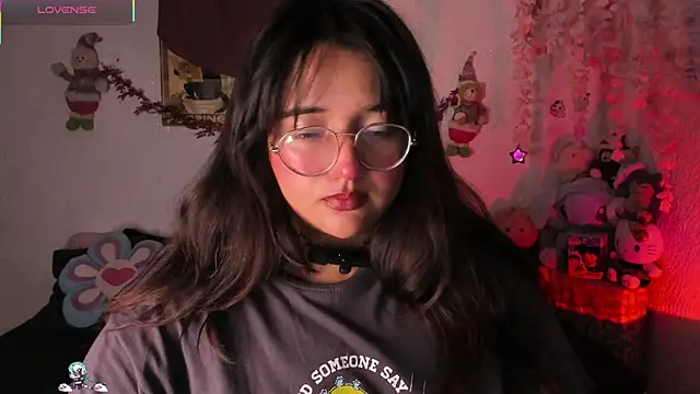 Emilycollei online show from 23, 12, 2025