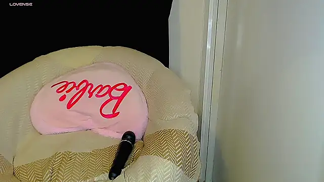 Horny beautyyy online show from 17, 1, 2026