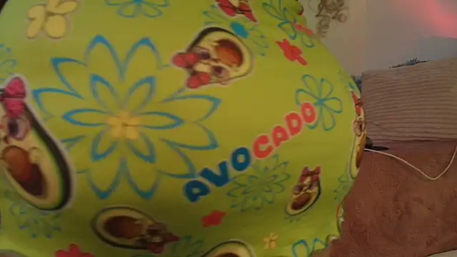 Snapshot of Rosee_smith_ chatting on 12, 11, 2025 Rosee smith online show from 12, 11, 2025