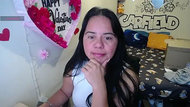 Snapshot of Miss__kendra_ chatting on 9, 7, 2026 Miss kendra online show from 9, 7, 2026