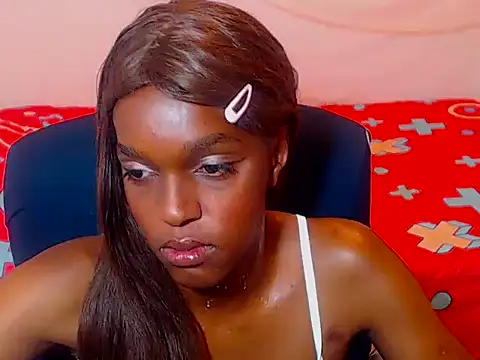 Snapshot of cathi_nahomi chatting on 13, 10, 2025 cathi nahomi online show from 13, 10, 2025