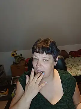 Michelle Livia online show from 15, 5, 2026