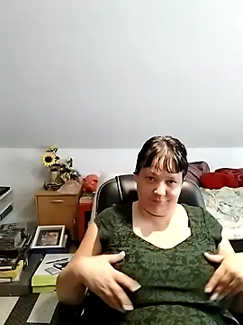 Michelle Livia online show from 17, 5, 2026