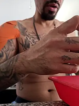 Juicydick420-xxx online show from 1, 4, 2026