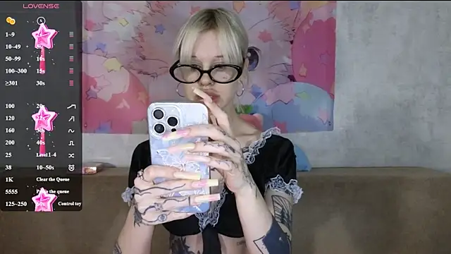 HoneyGold  online show from 22, 6, 2026