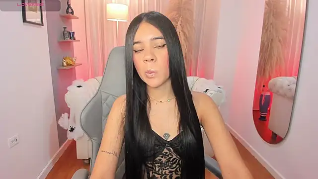 Snapshot of valery_lane chatting on 21, 10, 2025 valery lane online show from 21, 10, 2025
