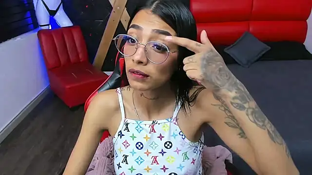 Snapshot of KarlaSlutSkinny__ chatting on 9, 7, 2026 KarlaSlutSkinny online show from 9, 7, 2026