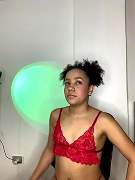 Snapshot of Miss_vela chatting on 9, 10, 2025 Miss vela online show from 9, 10, 2025