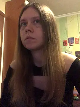 LunaVirelle online show from 23, 11, 2025