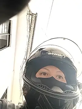 Snapshot of Scarlet_Aura chatting on 24, 10, 2025 Scarlet Aura online show from 24, 10, 2025