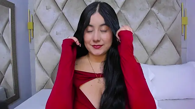 GabyParker  online show from 13, 4, 2026