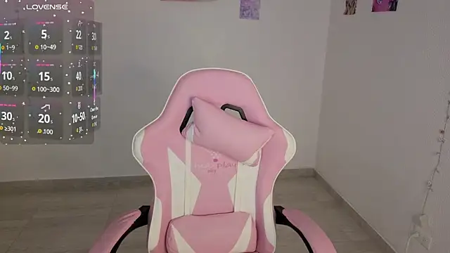 Snapshot of hime_ko chatting on 16, 12, 2025 hime ko online show from 16, 12, 2025