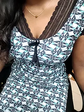 Tamilmallu-duskygirl03 online show from 3, 2, 2026