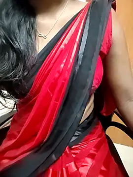 Tamilmallu-duskygirl03 online show from 12, 4, 2026