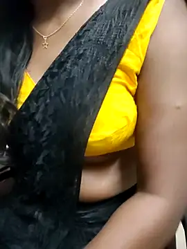 Snapshot of Tamilmallu-duskygirl03 chatting on 3, 6, 2026 Tamilmallu-duskygirl03 online show from 3, 6, 2026