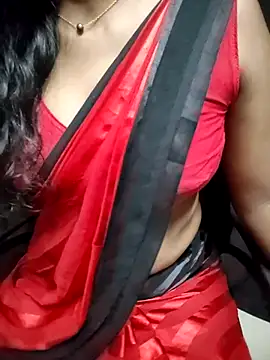 Snapshot of Tamilmallu-duskygirl03 chatting on 16, 7, 2026 Tamilmallu-duskygirl03 online show from 16, 7, 2026