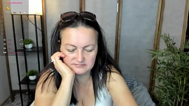 hottyannaa online show from 20, 10, 2025