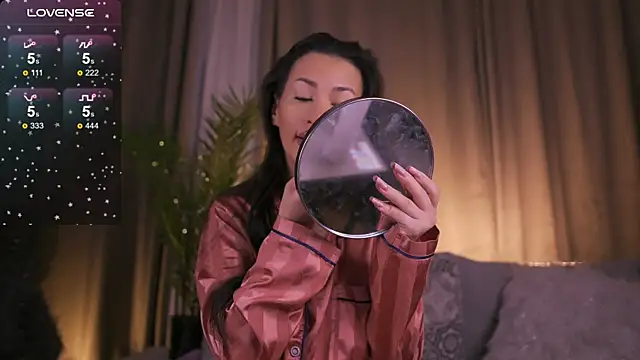 JessicaVerse online show from 10, 4, 2026