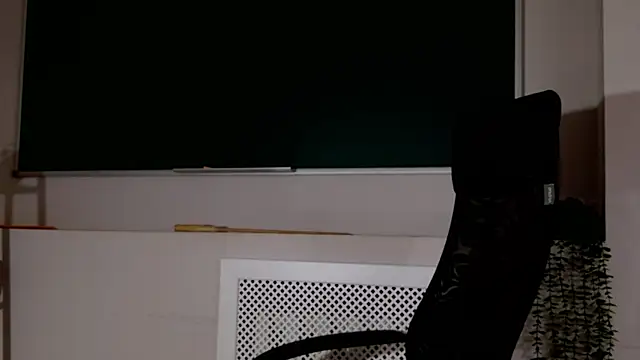 ClaireMathis online show from 26, 6, 2026