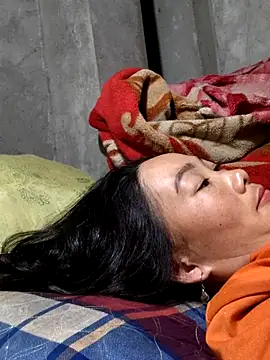 gio-thu online show from 16, 4, 2026