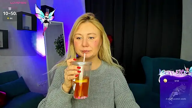 Snapshot of scent__of_woman chatting on 23, 2, 2026 scent of woman online show from 23, 2, 2026