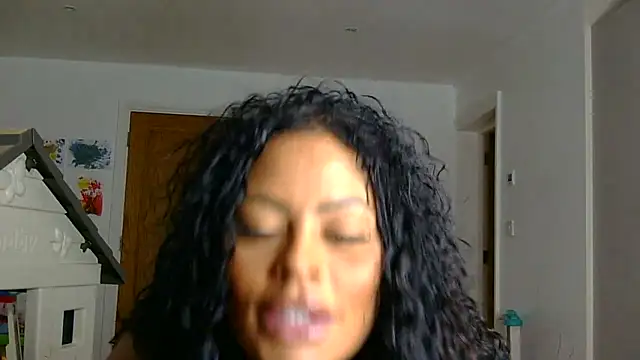 Little Minx Chanel online show from 29, 11, 2025