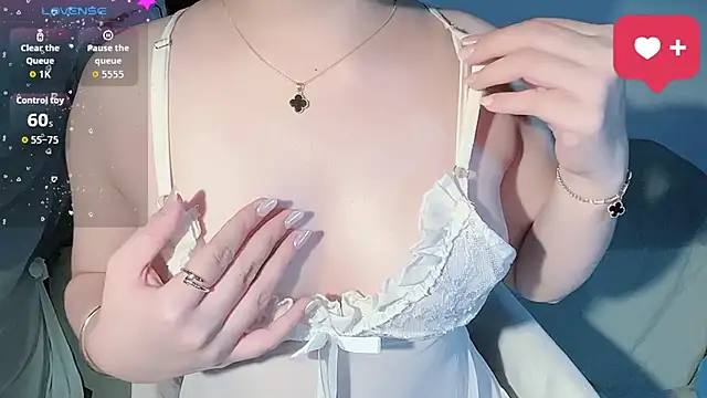 BeChinh Lee online show from 12, 11, 2025