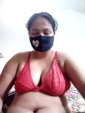 Snapshot of Diana_025 chatting on 13, 10, 2025 Diana 025 online show from 13, 10, 2025