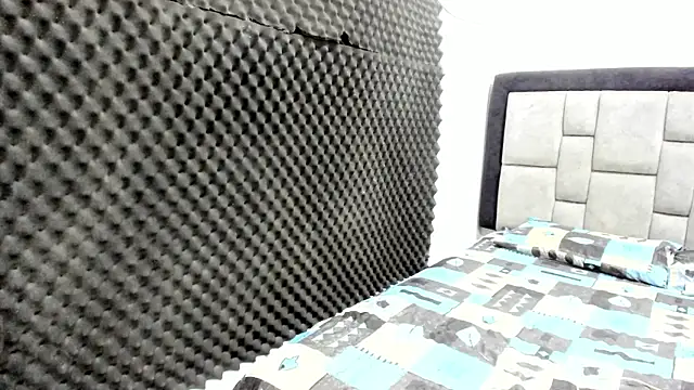Snapshot of gabi-grey chatting on 13, 10, 2025 gabi-grey online show from 13, 10, 2025