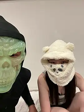 MACHIAPUKUN online show from 16, 10, 2025
