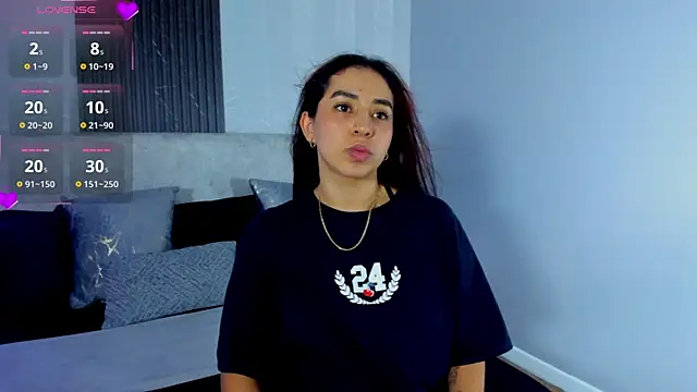 Snapshot of Vittoria_Conti_ chatting on 25, 6, 2026 Vittoria Conti online show from 25, 6, 2026
